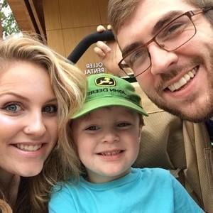 Meet your Posher, Taylor