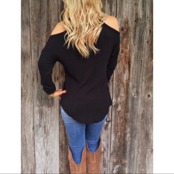 ‘Quinn’ Black Cold Shoulder Sweater - Picture 3 of 4