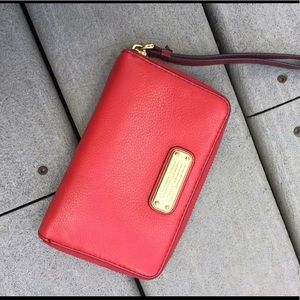 Marc Jacobs wallet wristlet