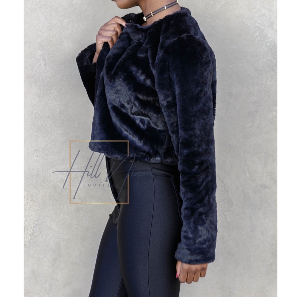 Black Plush Crop Jacket - Picture 3 of 3