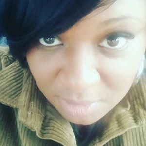 Meet your Posher, Sabriana