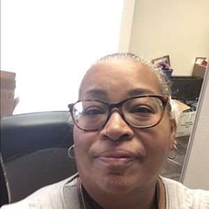 Meet your Posher, Delores