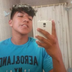 Meet your Posher, Emmanuel