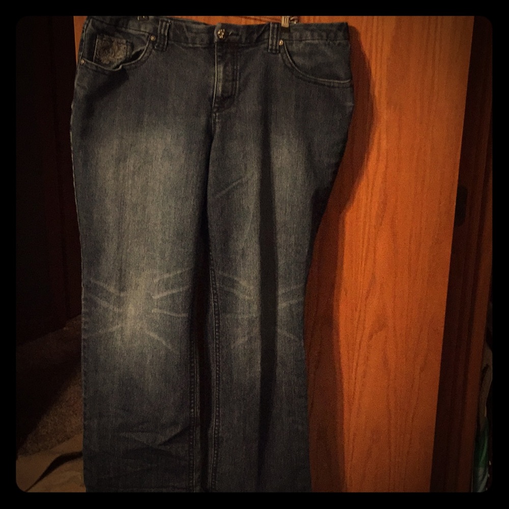 Size 18w apt 9 bootleg jean