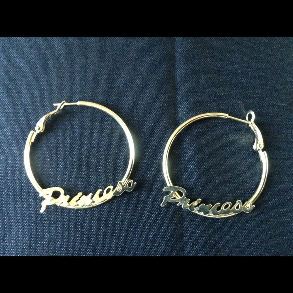 New Earrings super cute for everyday use!😃