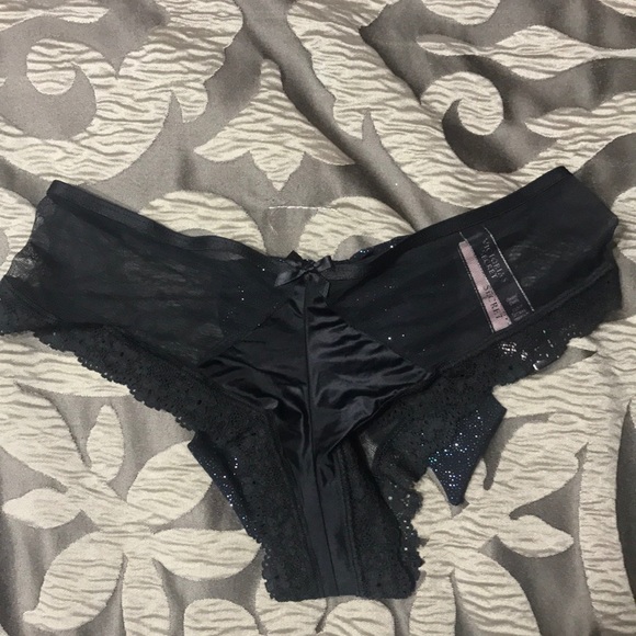 π 2 for $25π Victoria Secret Cheeky with bow - Picture 3 of 3