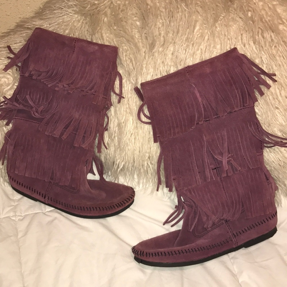 Minnetonka 3 Layer Fringe Boots