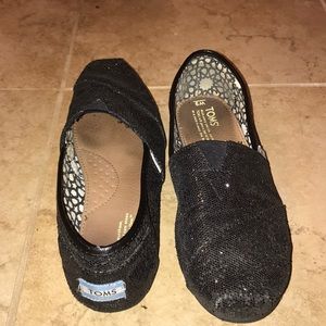 Black sparkly Toms