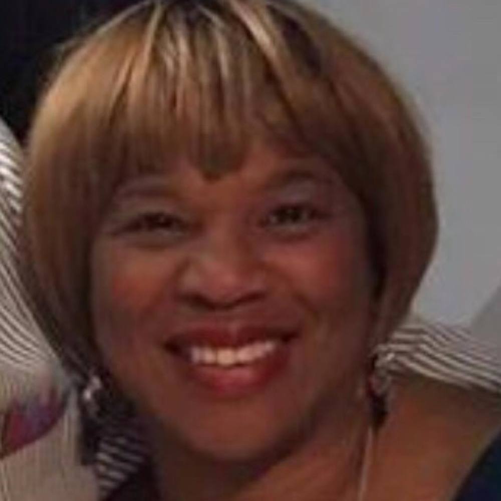 Meet your Posher, Monica