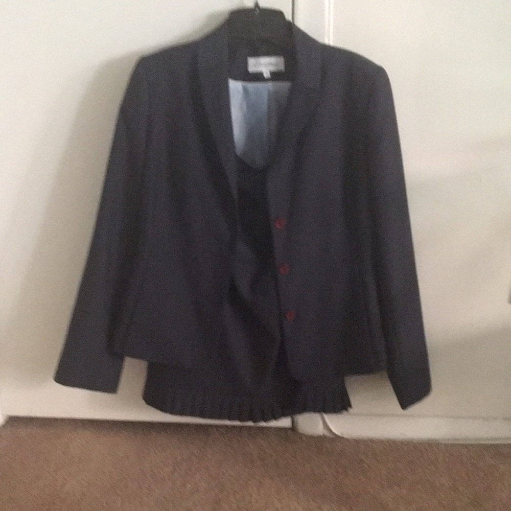 Suite jacket and skirt