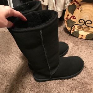 Tall black ugg boots