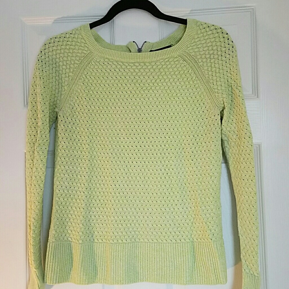 American Eagle cable knit sweater