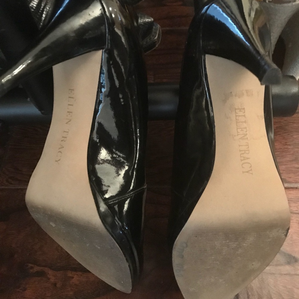 💎FLASH SALE 💎Ellen Tracy Patent Pumps