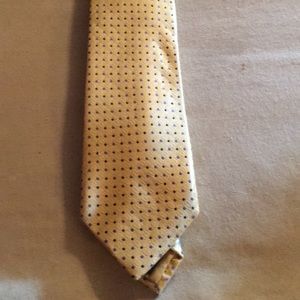 Countess Mara tie