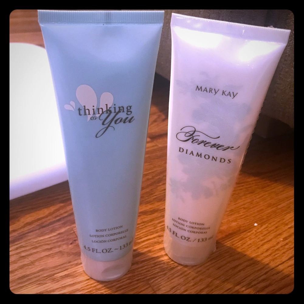 Scented body lotions and shower gel