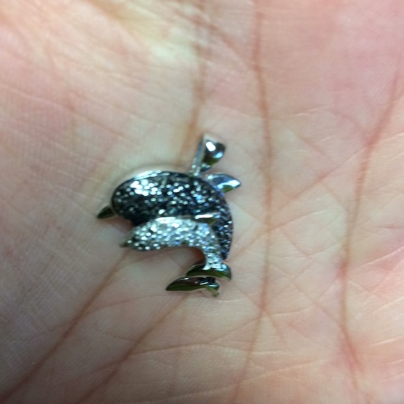 🐬 Dolphin 10K charm with 14K necklace - Picture 4 of 8
