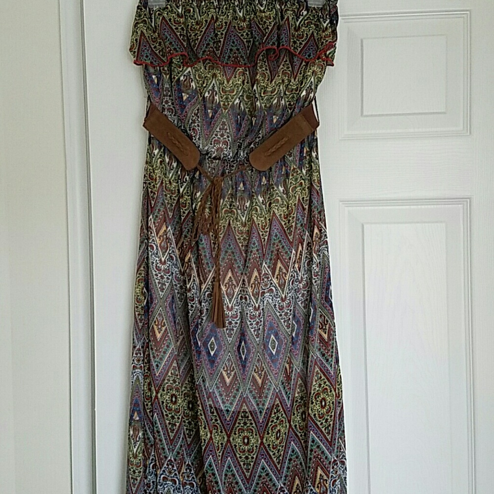 😍 Bohemian Strapless Dress