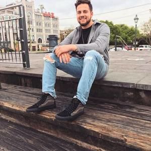 Meet your Posher, Alexander