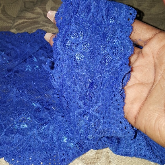 SOLD.  2 pair lace cheeky panties - Picture 4 of 6
