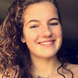 Meet your Posher, Cynthia