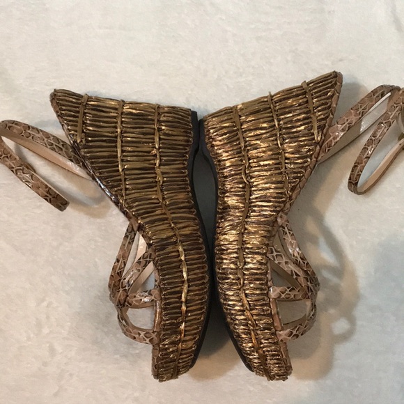 Prada brown wedge - Picture 2 of 5