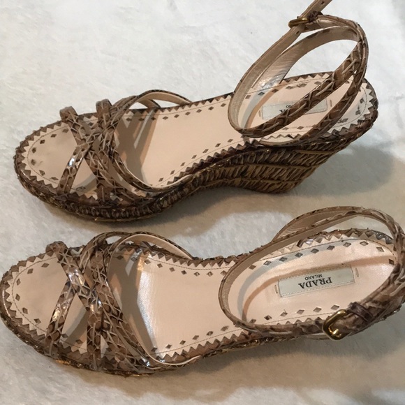 Prada brown wedge - Picture 3 of 5