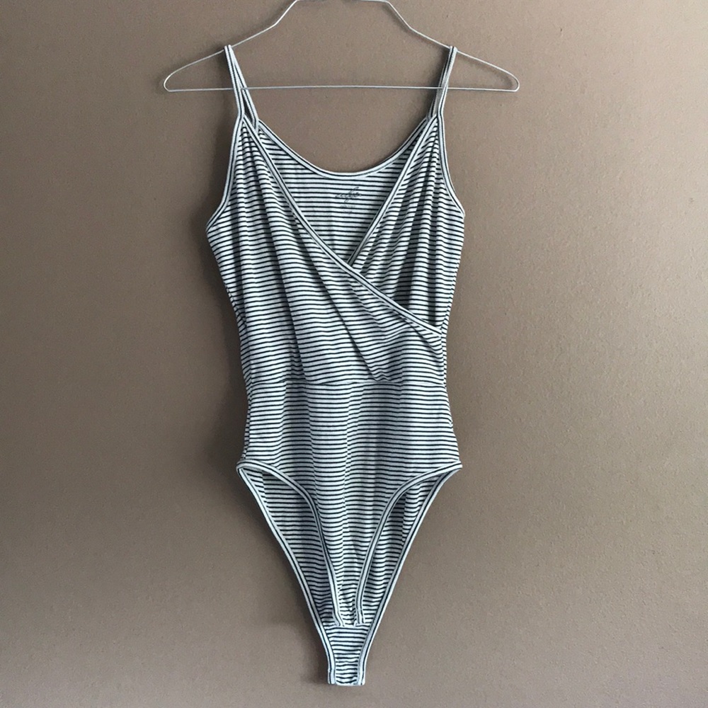 Striped body suit (NWOT)