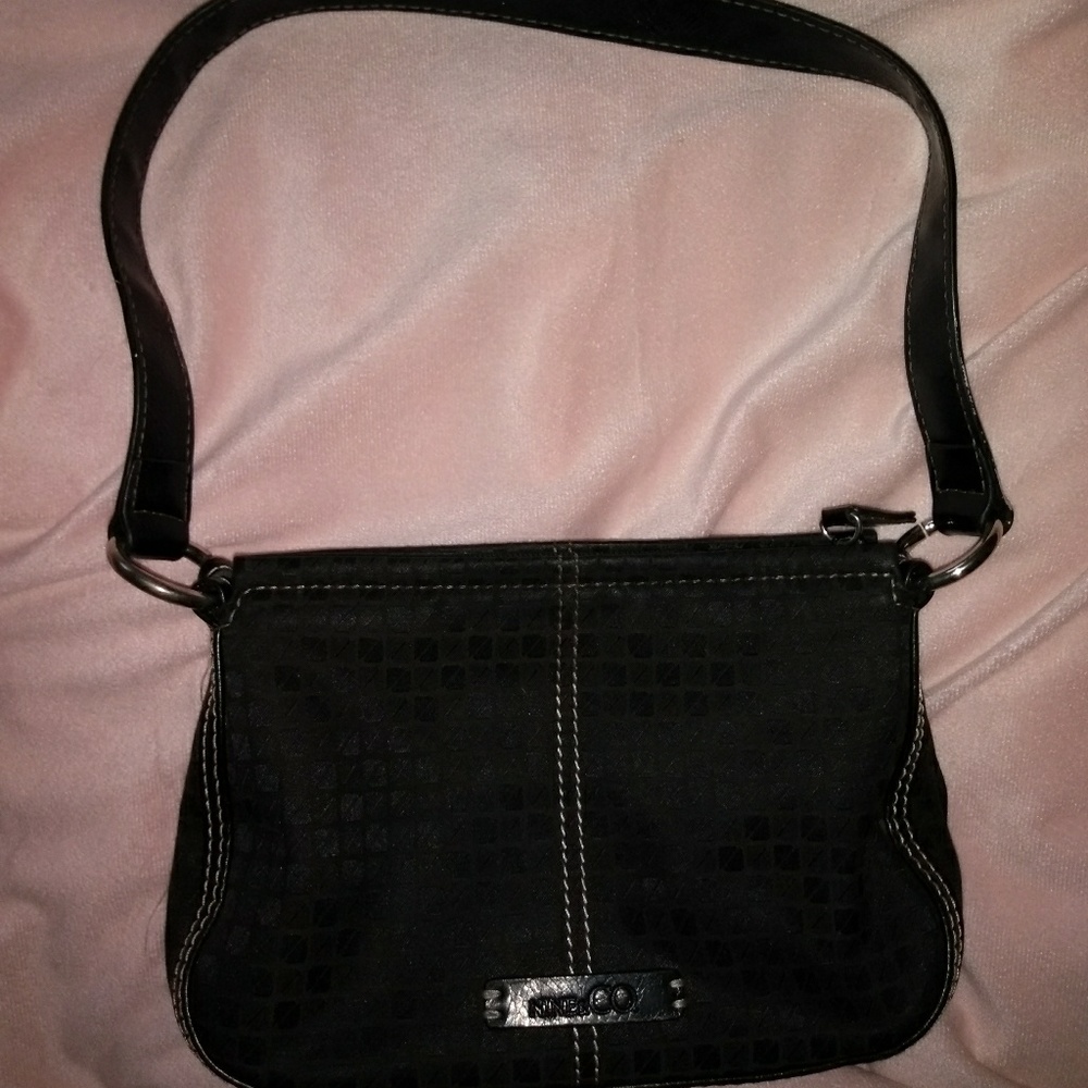 Hand bag