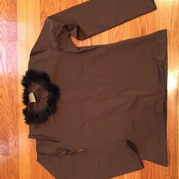 Brown Blouse - Picture 2 of 4