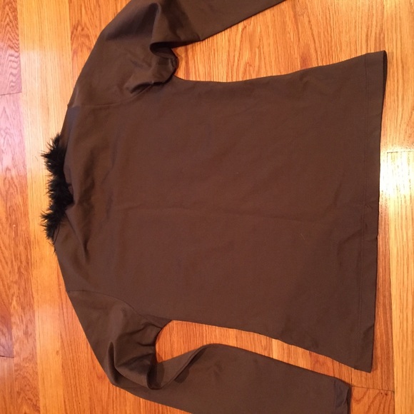 Brown Blouse - Picture 4 of 4