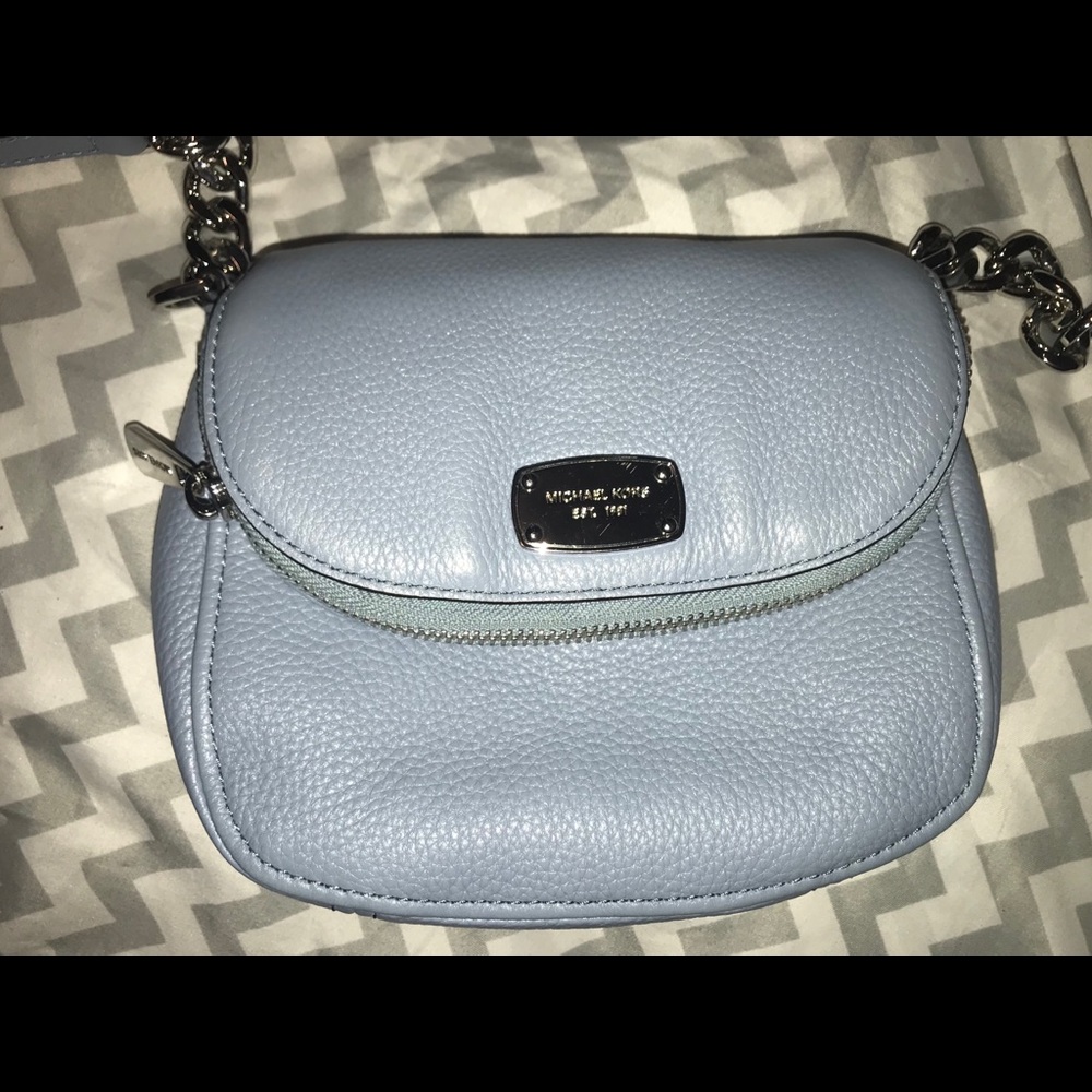 Micheal Kors purse