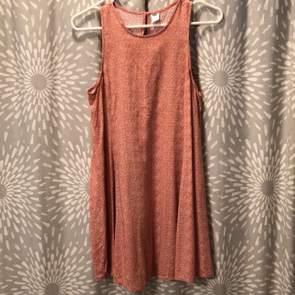 Cute sleeve less summer dress
