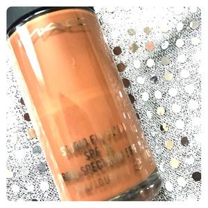 Mac Studio Fix Fluid Foundation!