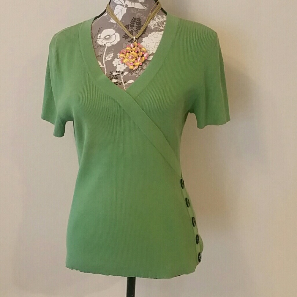 Green Knit shirt Sz L