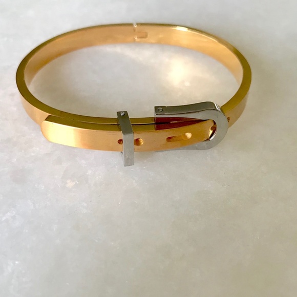 Beautiful set ! SALE '!! - Picture 3 of 3