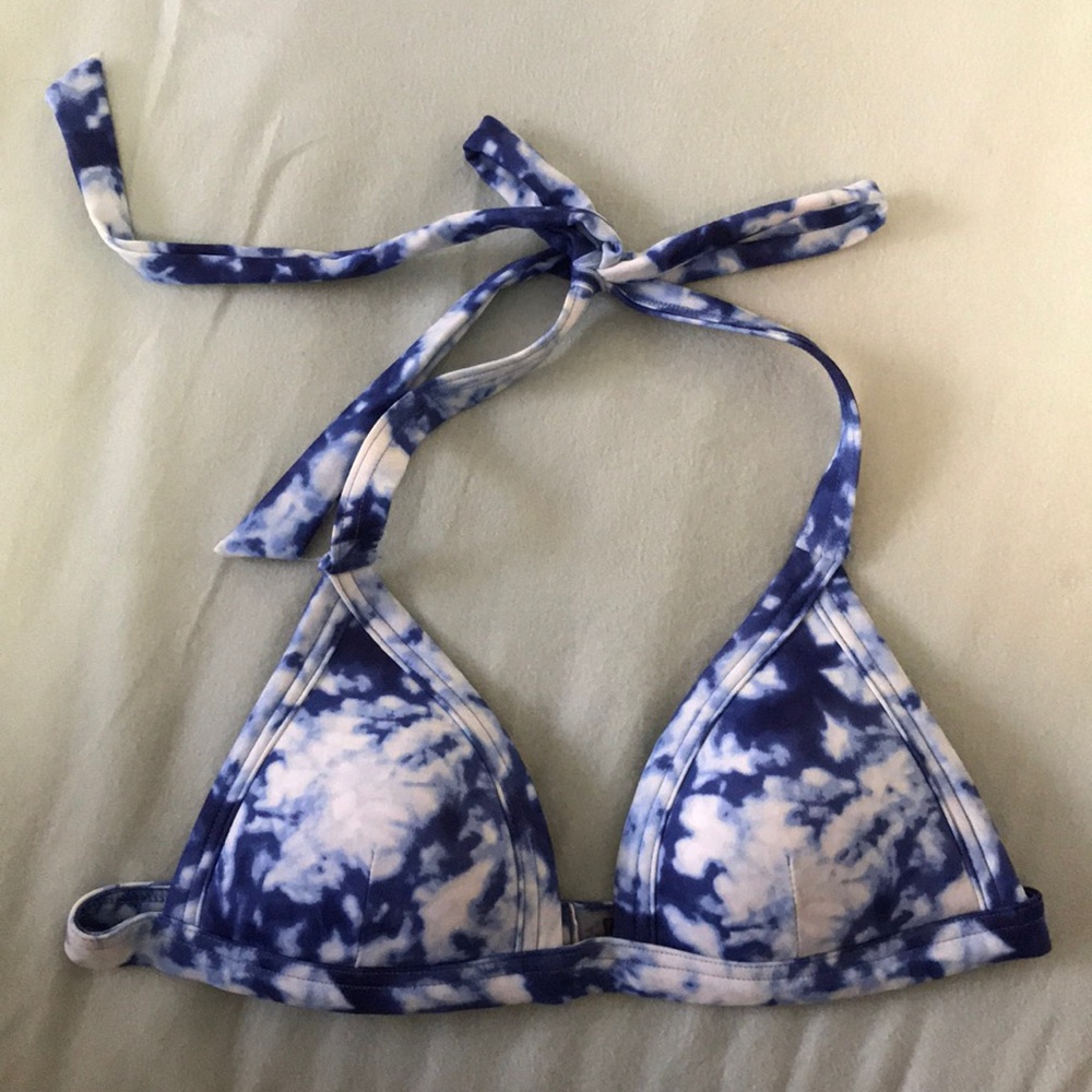 Victoria’s Secret PINK tie-dye bikini top