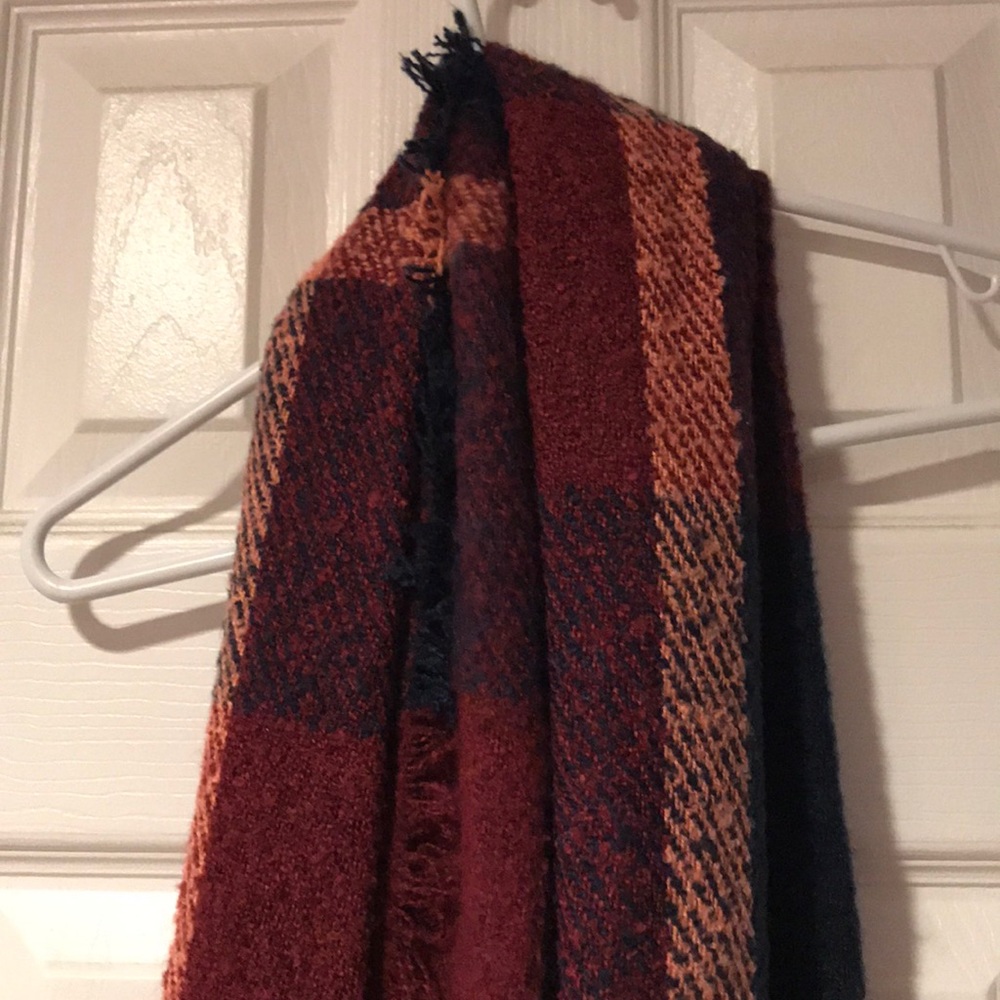 Express blanket scarf