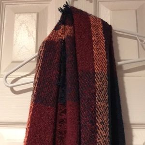 Express blanket scarf