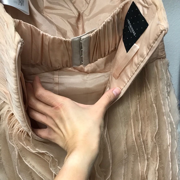 Pronovias Barcelona PEACH color gown😍 - Picture 5 of 8