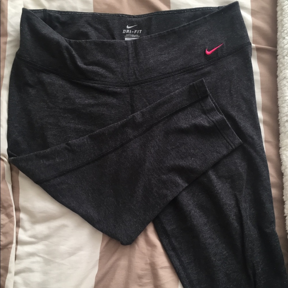 Nike crop running legging