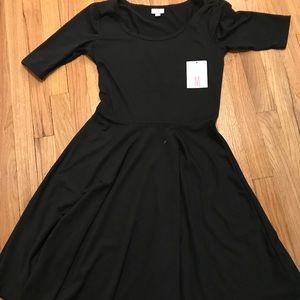 LuLaRoe Nicole solid black