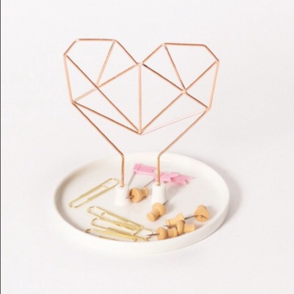 FabFitFun Rose Gold Heart Ceramic Jewelry Holder