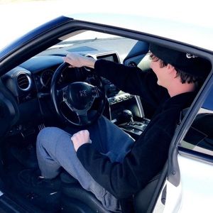 Meet your Posher, Davis