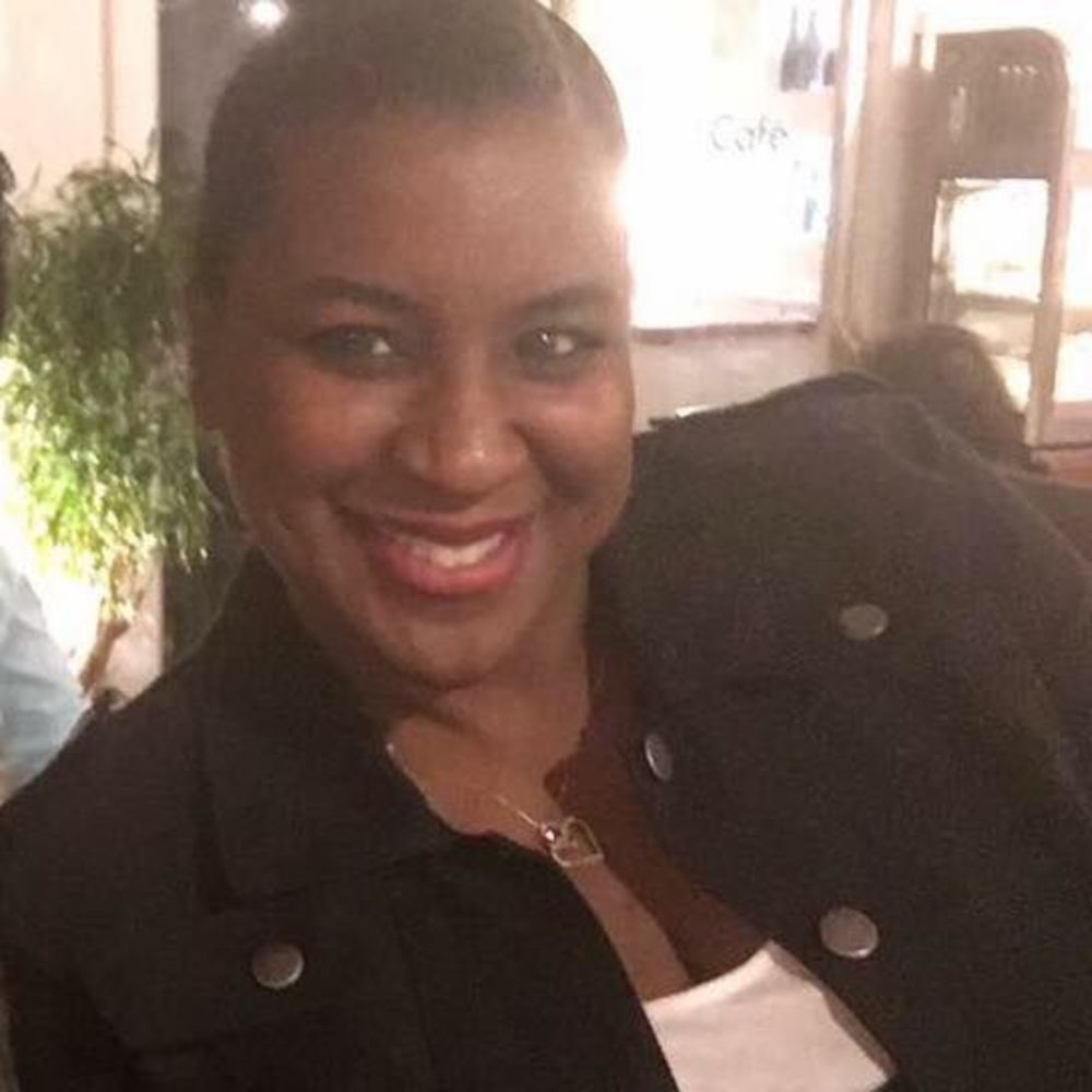 Meet your Posher, Lynell
