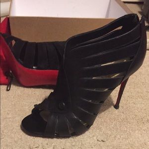 christian louboutin red bottoms