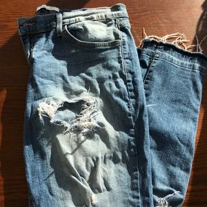 Kan Can Jeans with holes