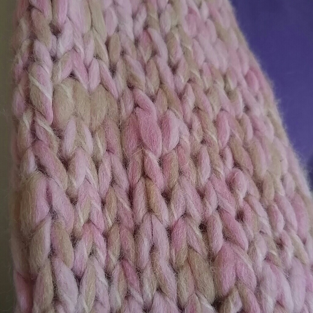 Scarf - Picture 6 of 8
