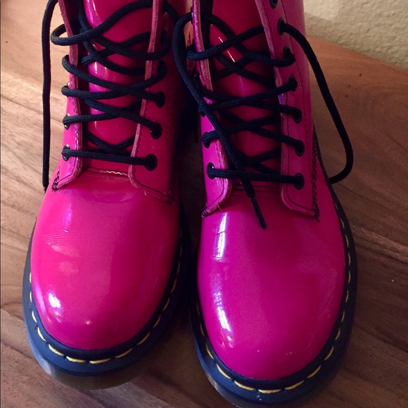 Dr. Martens Shoes - 🌸Petal Pink Dr. Martens🌸