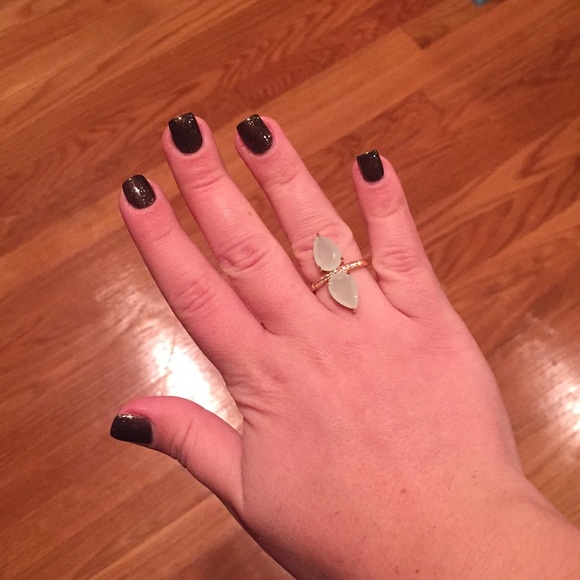 Ring - Picture 3 of 3