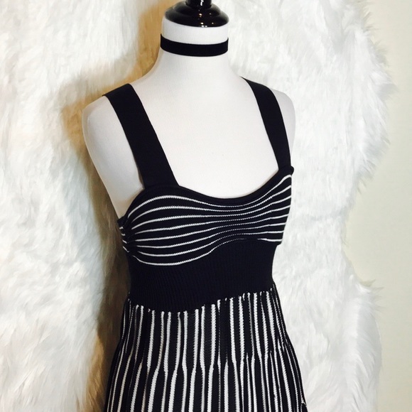 Armani Exchange Black & White Dress - Picture 4 of 8